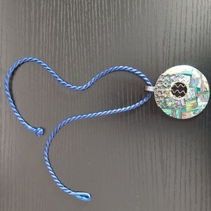 Iridescent shell multicolored pendant necklace